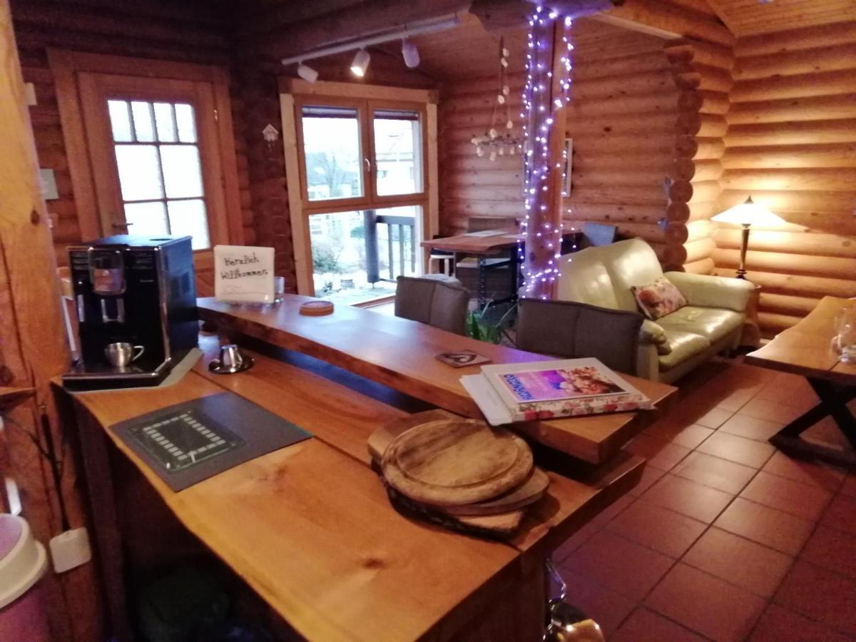 Ferienwohnung Blockhaus Juka Vinningen Esterno foto
