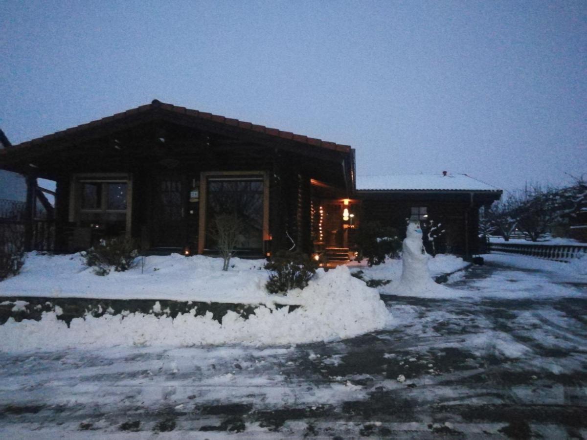 Ferienwohnung Blockhaus Juka Vinningen Esterno foto